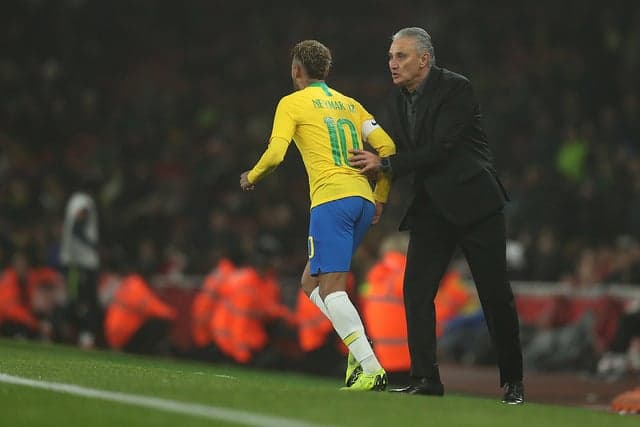 Brasil x Uruguai - Neymar e Tite