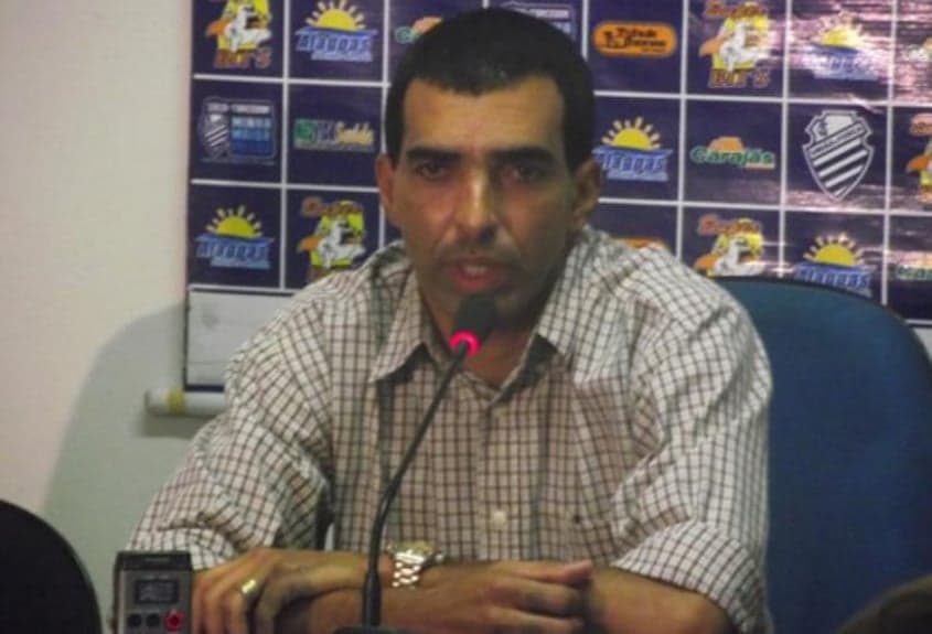Mário Tilico - técnico do CSA em 2011