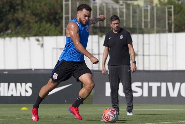 André Luis em treino do Corinthians