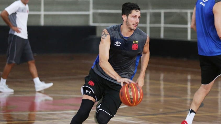 Dedé Stefanelli Vasco Basquete