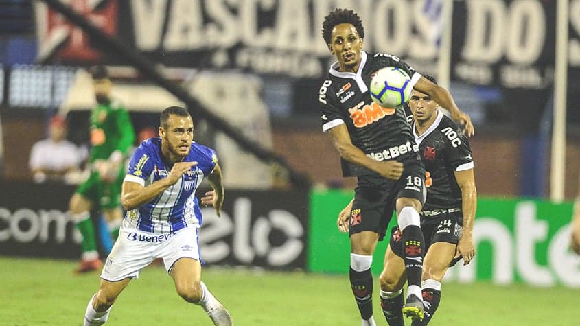 Avaí x Vasco Lucas Mineiro