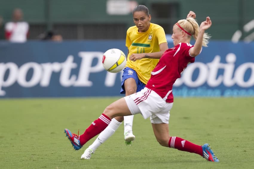 Poliana seleção feminina