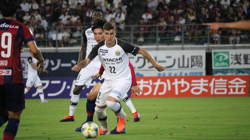 Matheus Savio faz primeiro gol no Japão