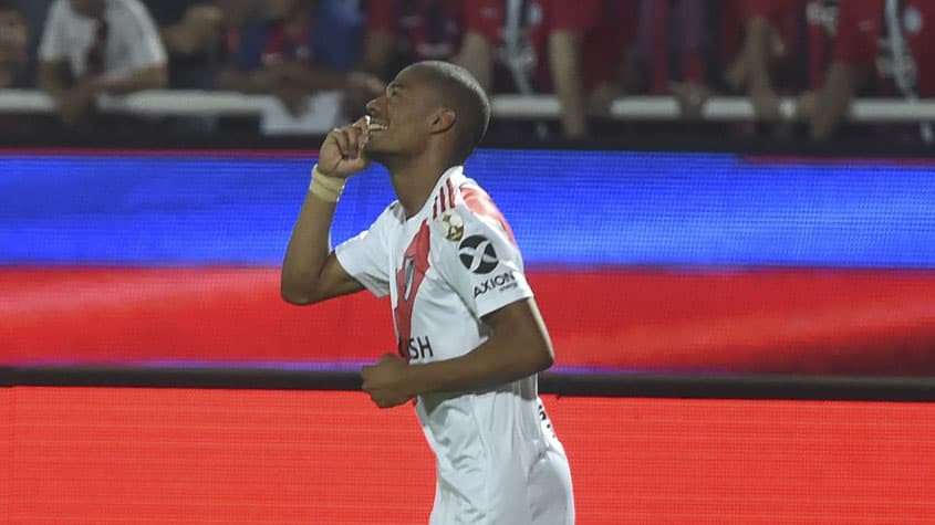 Cerro Porteño x River Plate - De La Cruz comemora seu gol