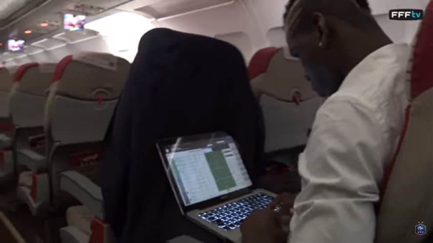 Pogba jogando Football Manager