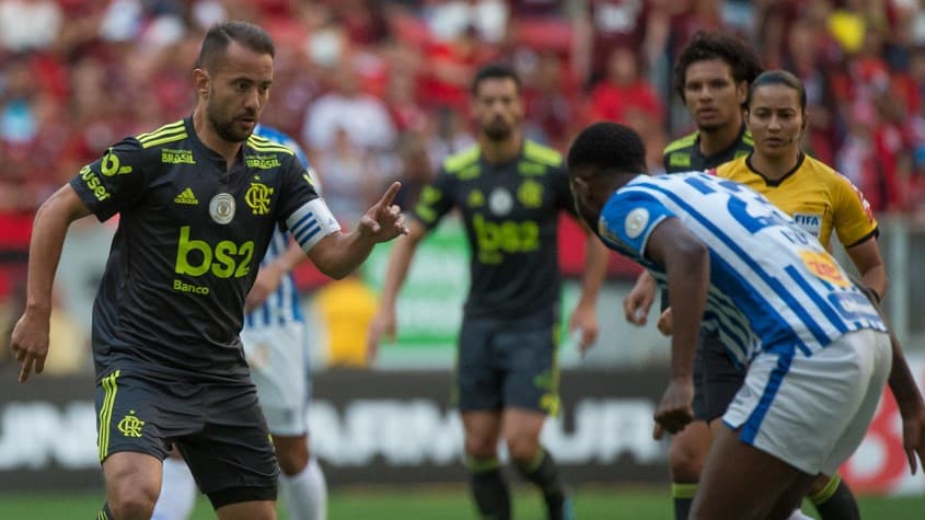 Avaí x Flamengo - Éverton Ribeiro