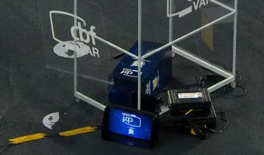 VAR - Gatito - Botafogo x Internacional