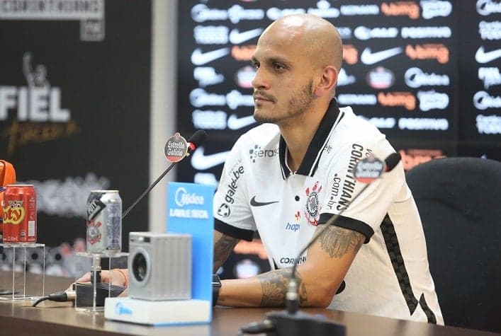 Coletiva Fábio Santos - Corinthians