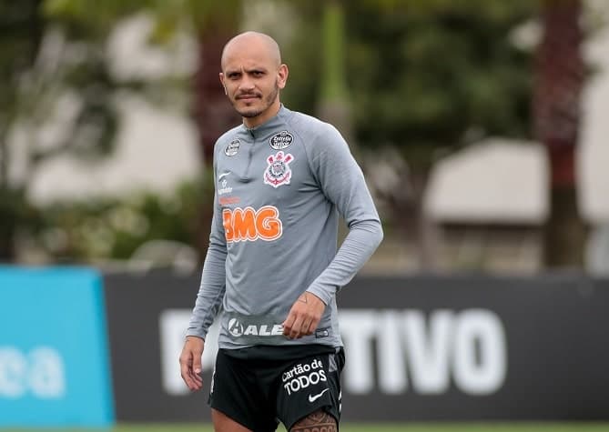 Fábio Santos - Treino Corinthians