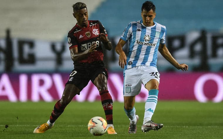 Racing x Flamengo - Bruno Henrique