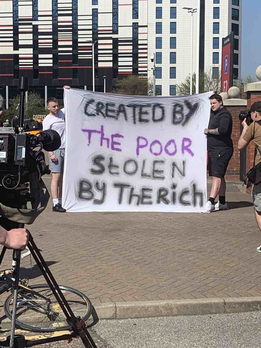 protestos em old trafford