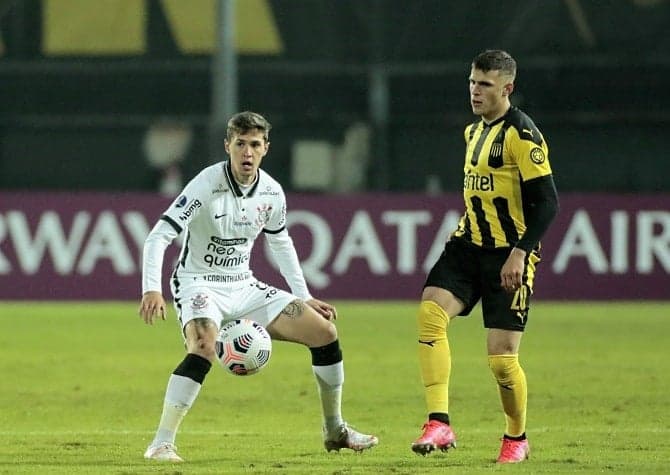 Mateus Vital - Peñarol x Corinthians