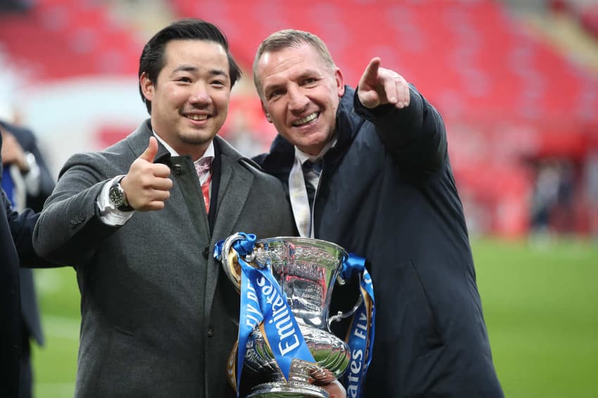 Chelsea x Leicester - Final da Copa da Inglaterra - Brendan Rodgers e Aiyawatt Srivaddhanaprabha (Khun Top, presidente do Leicester)