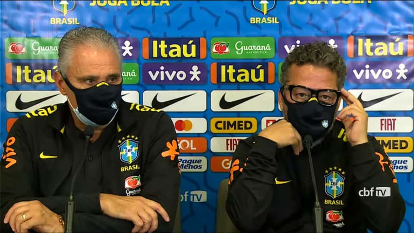 Tite e Cleber Xavier - Seleção Brasileira - Coletiva de imprensa