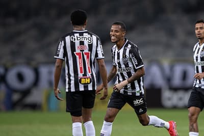 Tchê Tchê fez o gol alvinegro que abriu caminho para a vitória atleticana