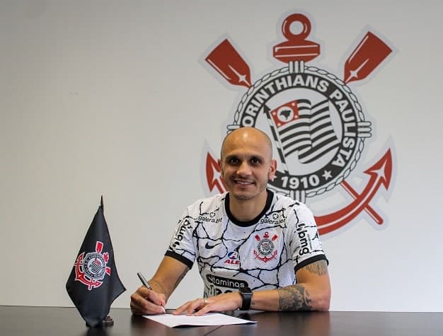 Fábio Santos - Renovação Corinthians