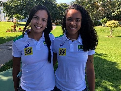 Vic e Thainara em Saquarema (Divulgação/CBV)