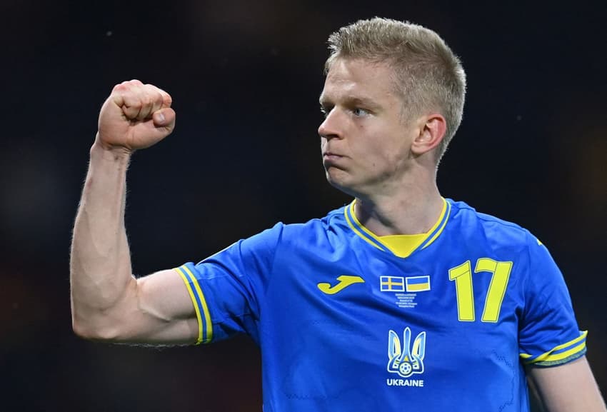 Zinchenko é um dos principais nomes da seleção ucraniana de futebol (Foto: PAUL ELLIS / POOL / AFP)