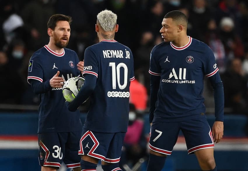 Mbappé Messi e Neymar - PSG x Saint-Etienne