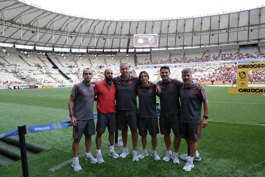 Comissão técnica do Paulo Sousa no Maracanã