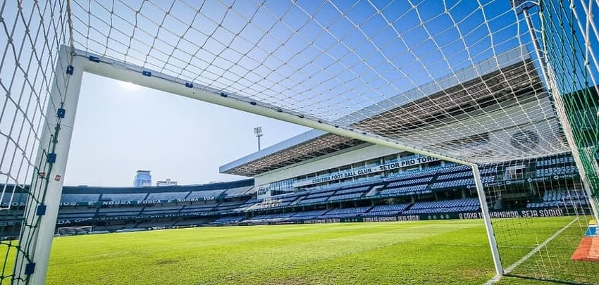 Venda da SAF Coritiba envolve reforma do Couto Pereira