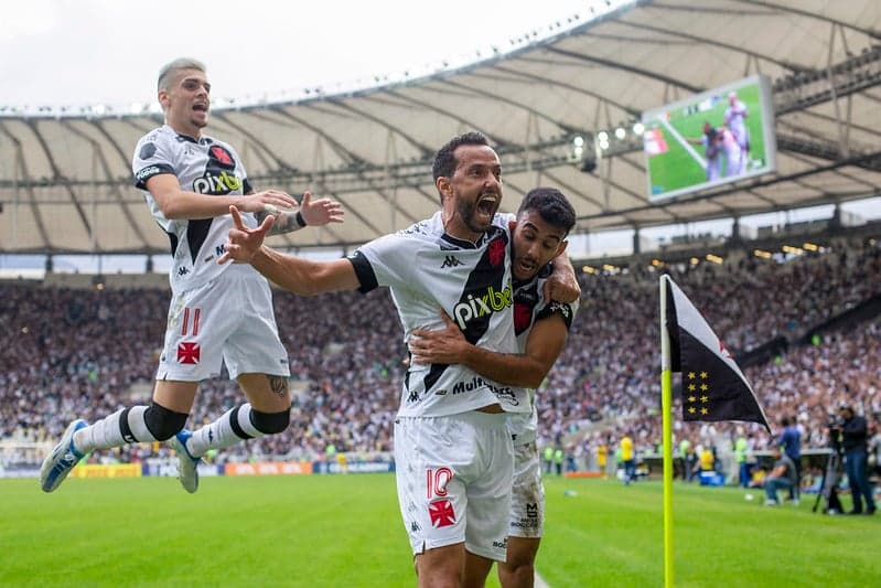 Vasco x Cruzeiro - Nene, Getulio e Gabriel Pec