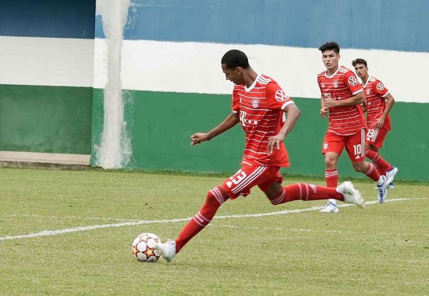 Bayern World Squad - Vitinho