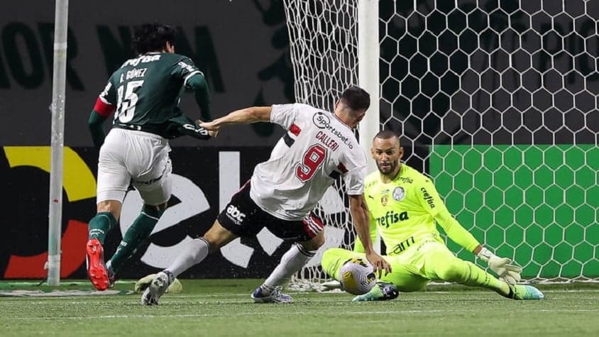 Gustavo Gómez x Calleri - Palmeiras x São Paulo