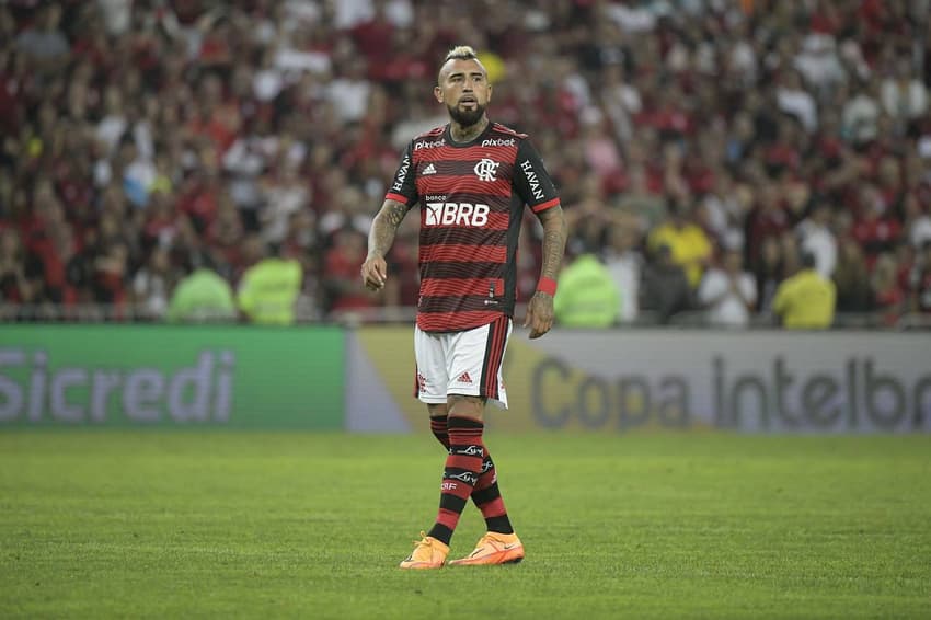 Vidal - Flamengo x Athletico