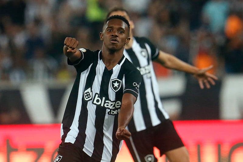 Jeffinho se tornou a maior venda do Botafogo quando foi vendo para o Lyon, em 2023 (Foto: Vítor Silva/Botafogo)