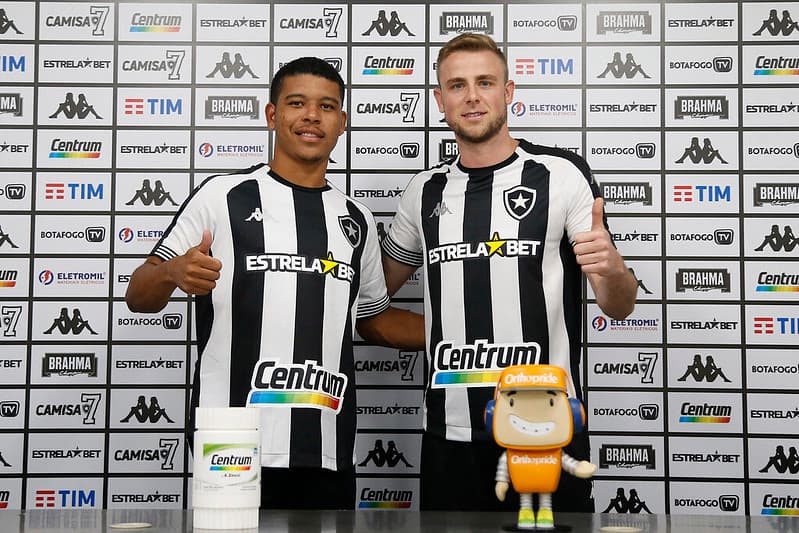 Vinícius Lopes e Klaus - Botafogo