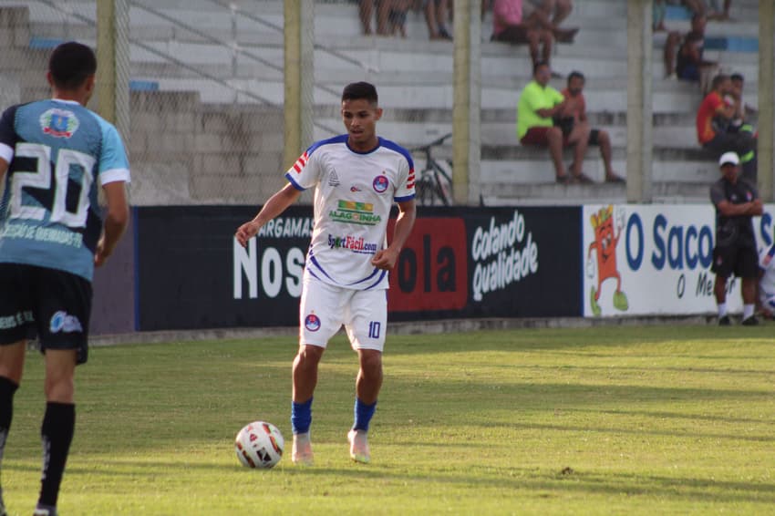 Marlon Costa em ação pela Queimadense-PB