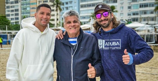 Thiago Neves com José Araújo Jr. e João Nunan