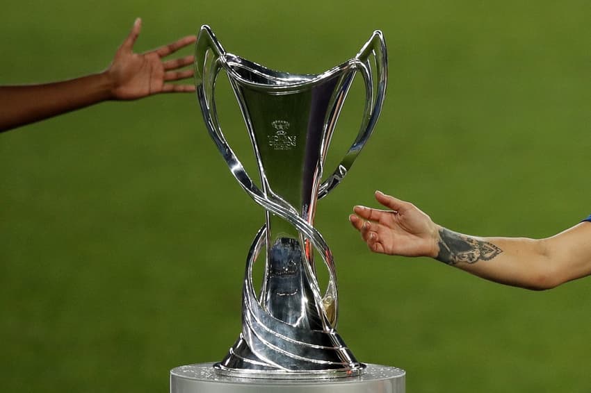 Taça da Champions League Feminina (Foto: CLIVE BRUNSKILL / POOL / AFP)