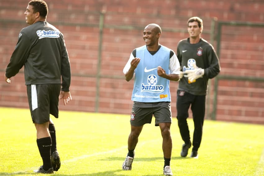 Elias e Ronaldo - Corinthians 2009