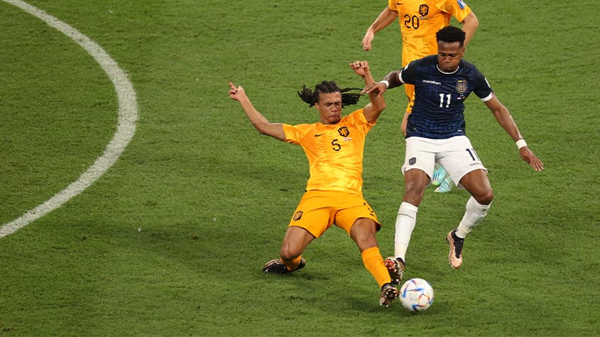 Nathan Ake - Holanda