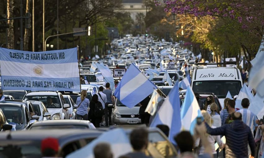 Protesto contra Alberto Fernández