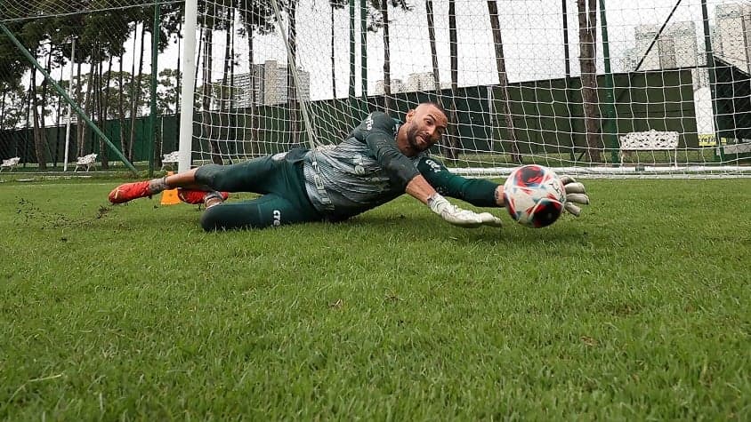 Weverton - Treino Palmeiras