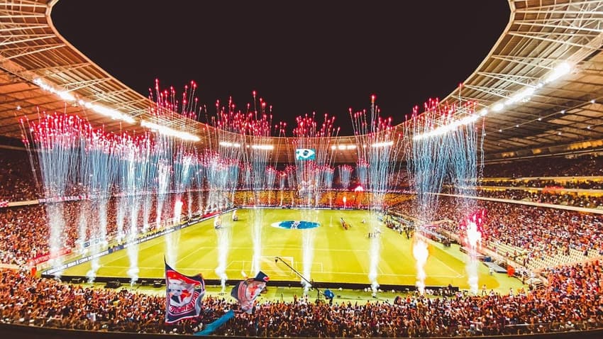 Torcida do Fortaleza na Arena Castelão - Público