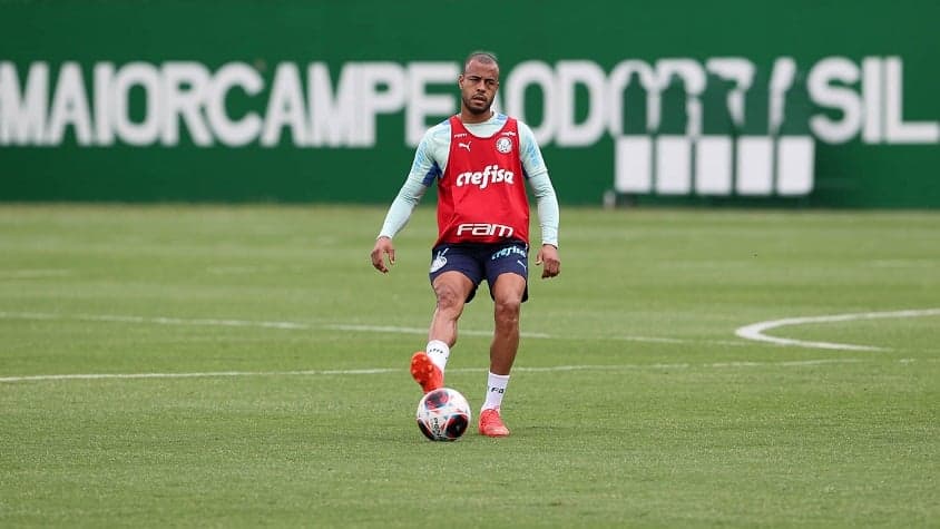 Mayke - Treino Palmeiras