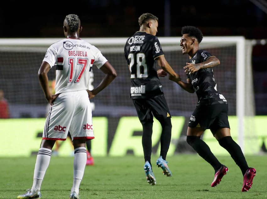 Du Queiroz e Adson - São Paulo x Corinthians