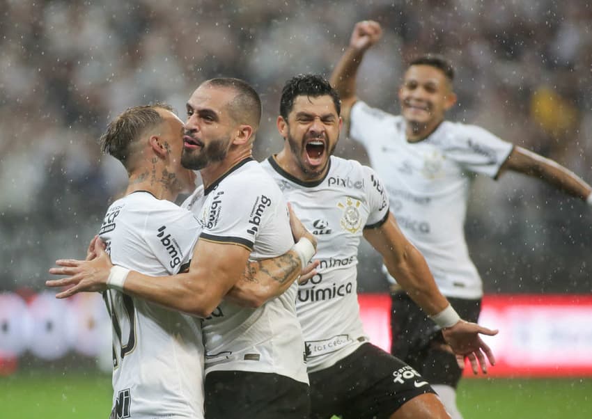 Giuliano, Renato Augusto e Róger Guedes - Corinthians 2 x 2 Palmeiras - Paulista 2023