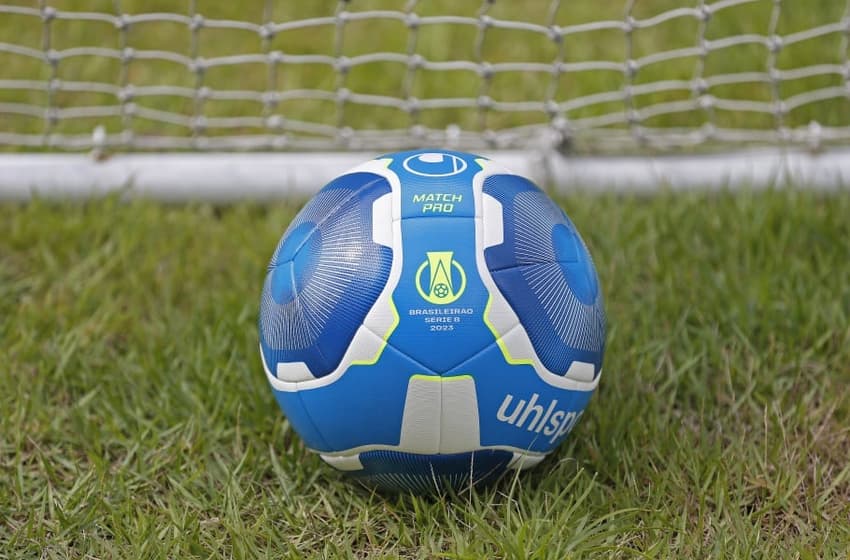 uhlsport GAME PRO, bola oficial das Séries C e D do Campeonato Brasileiro