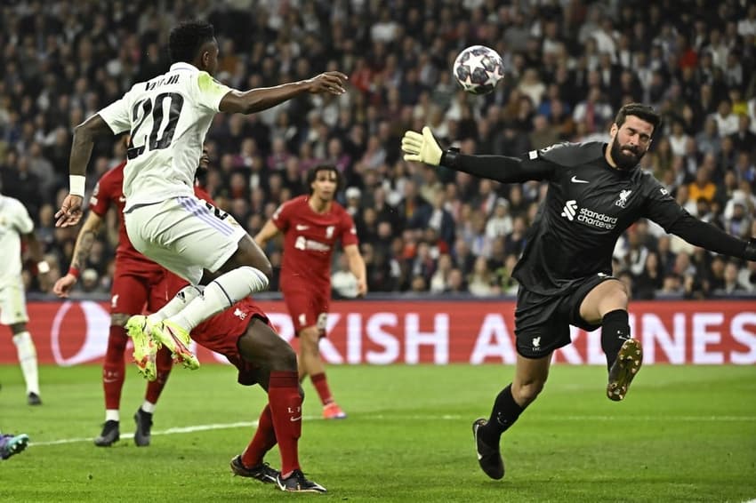 Real Madrid x Liverpool - Vini Jr e Alisson