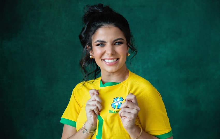 A cantora e compositora Gabi Fernandes