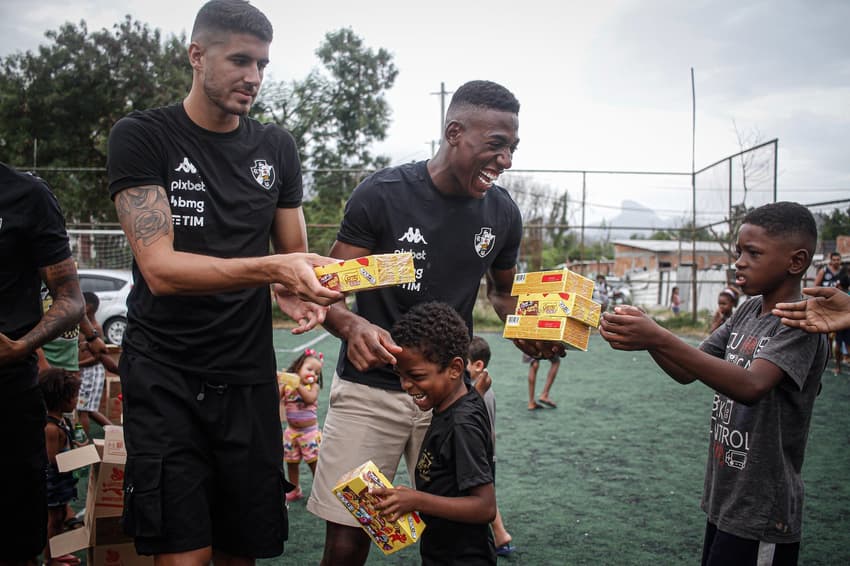 Léo e Pedro Raul páscoa - Vasco