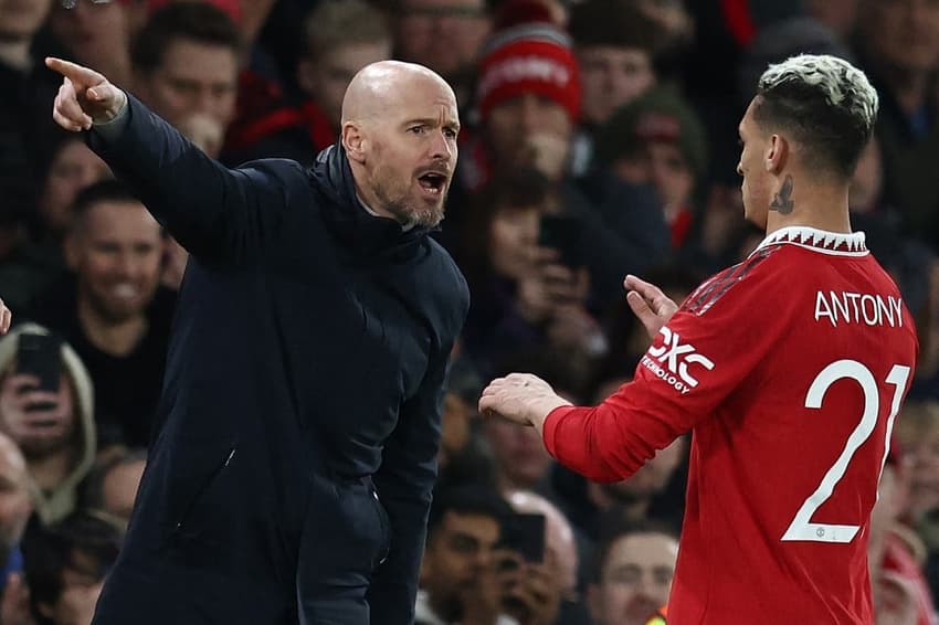 Manchester United x Sevilla - Erik ten Hag e Antony