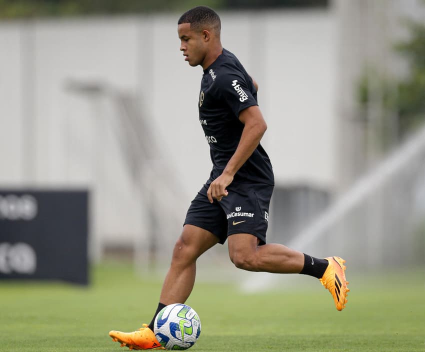 Pedro-Treino-Corinthians