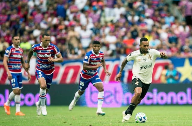 alex teixeira vasco fortaleza