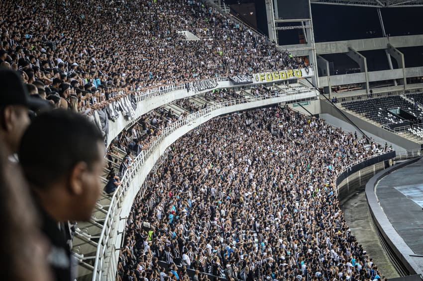 Estádio Nilton Santos